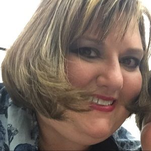 Meet your Posher, Annetta